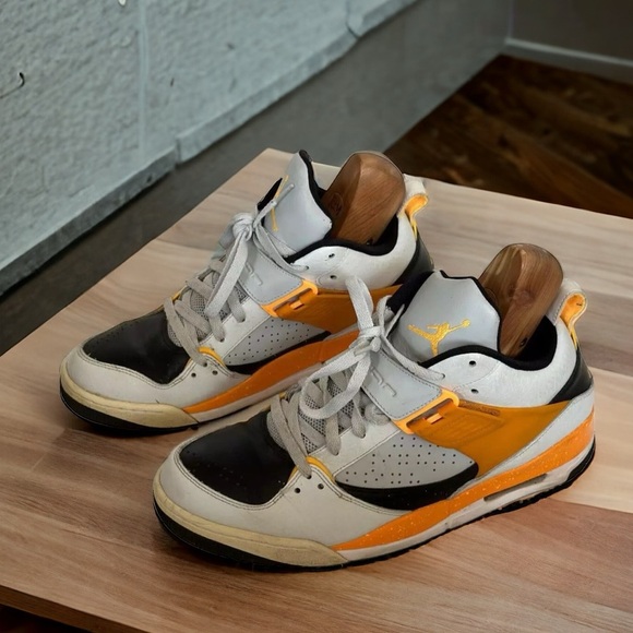 Jordan Other - Jordan Flight 45 2014 Pure Platinum Atomic Mango 644846-016 Men's Size 12